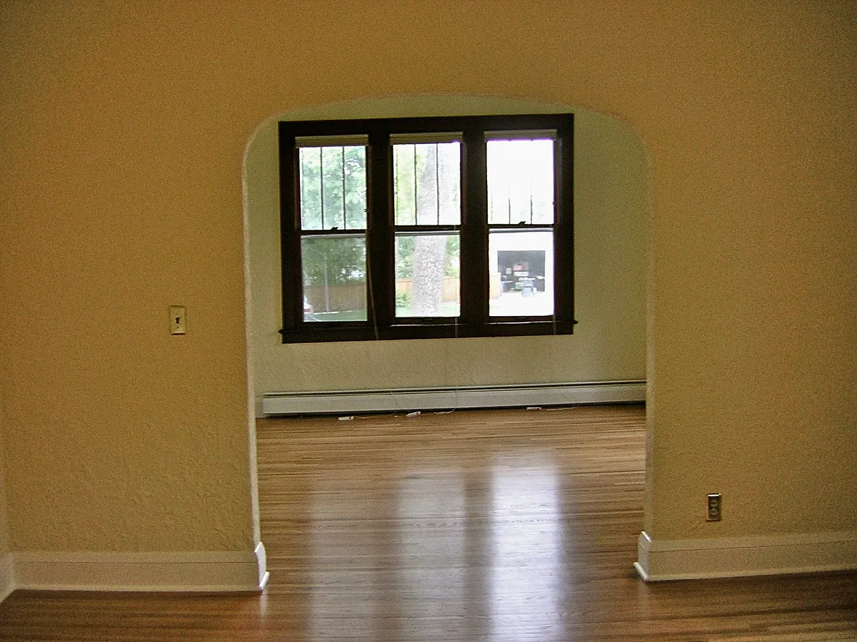 Building Photo - 527 Hall Ave #1