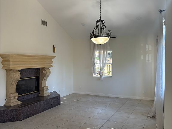 5th image of 12147 Miranda St