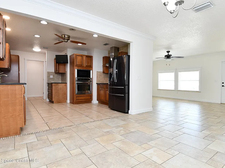 2185 Acacia St NE — Photo 4