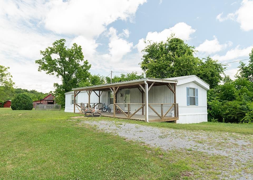 1st image of 421 Fain Rd
