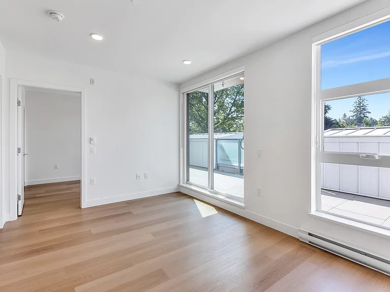 1490 W 32nd Ave — Photo 48