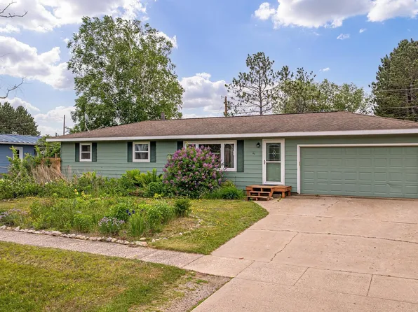 44 Locust Dr, Babbitt, MN 55706