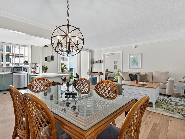 1237 Hillsboro Mile #407 — Photo 35