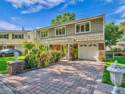 6 Saddler Court, Huntington Station, NY, 11746