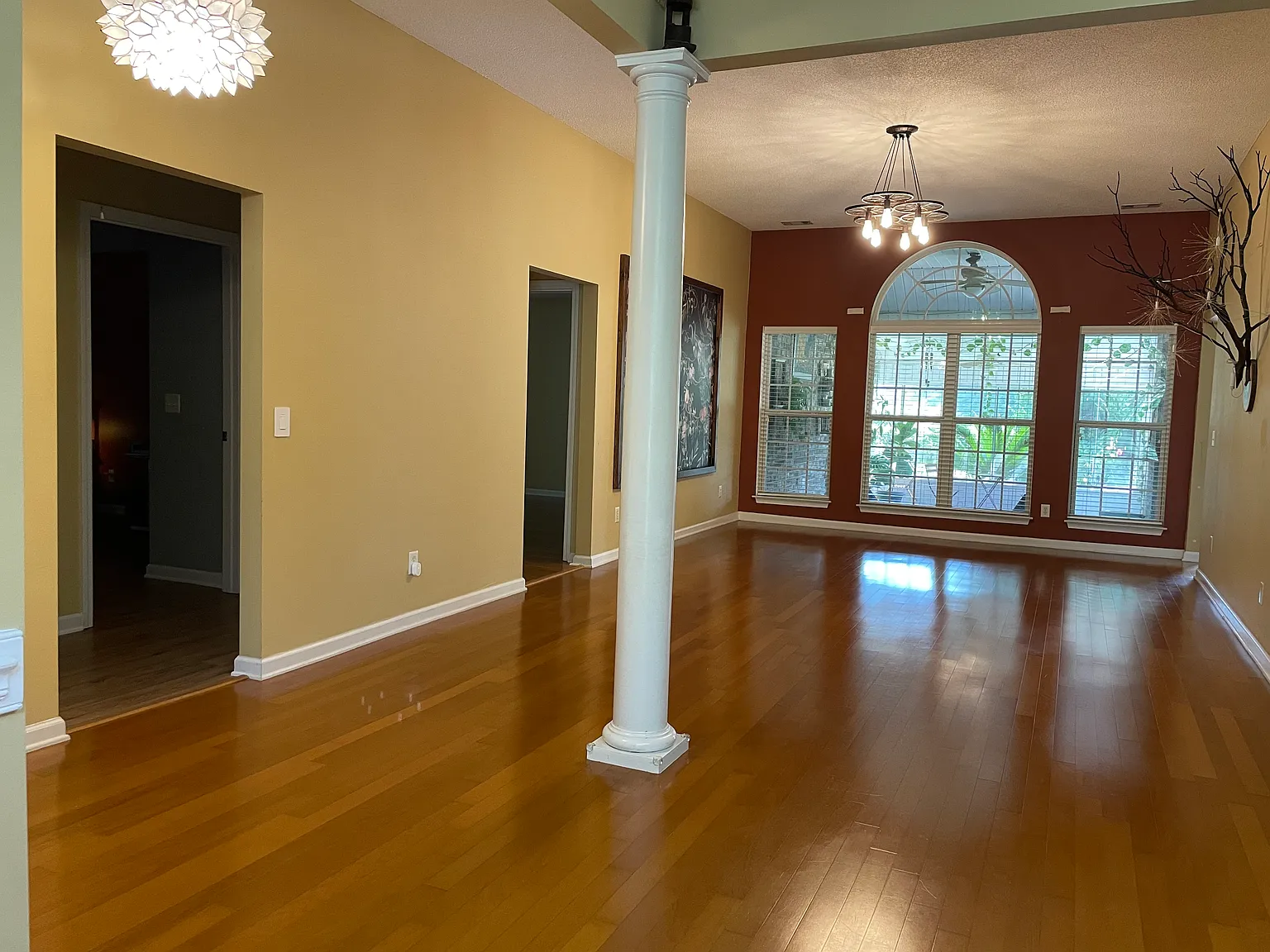 4 bed, 2778 sqft, $2,950 — Photo 3