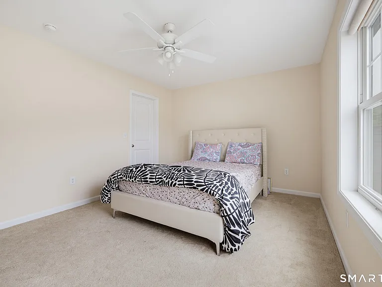 11 Red Rock Ln — Photo 34