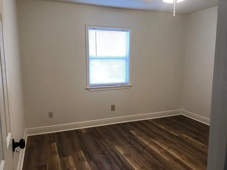 4557 Summerdale St — Photo 7