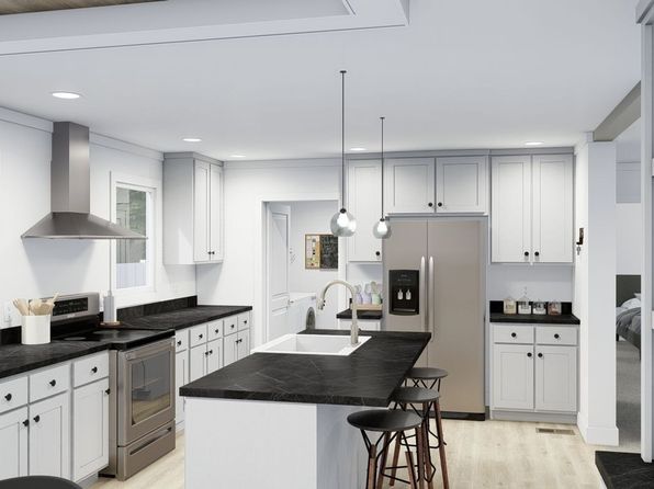 3678 NE 1st Ter