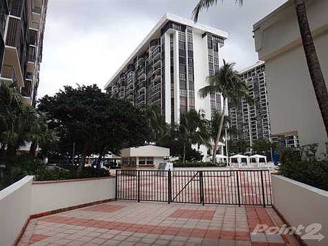 1st image of 1915 Brickell Ave #1006C