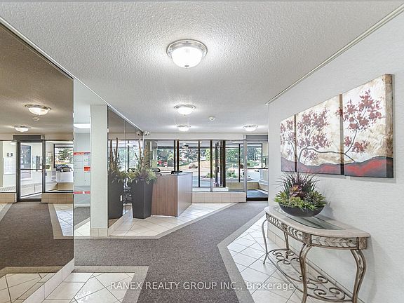 2nd image of 18 Knightsbridge Rd #1105