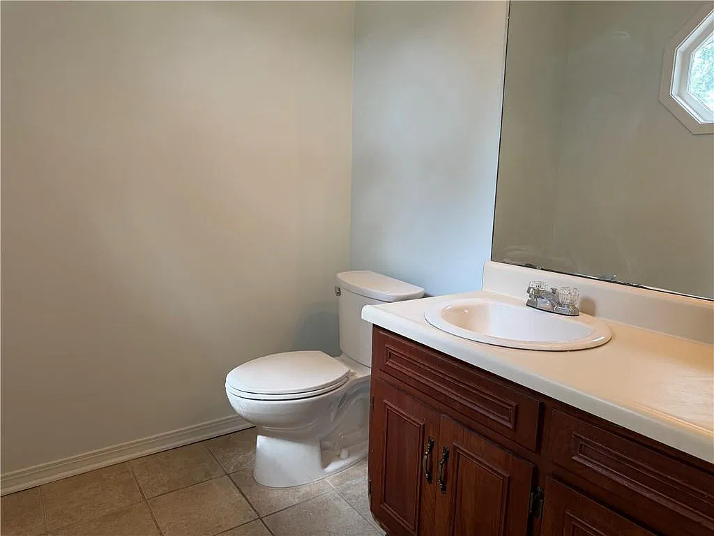 4 bed, 6.0 bath, 1768 sqft, $1,450 — Photo 3