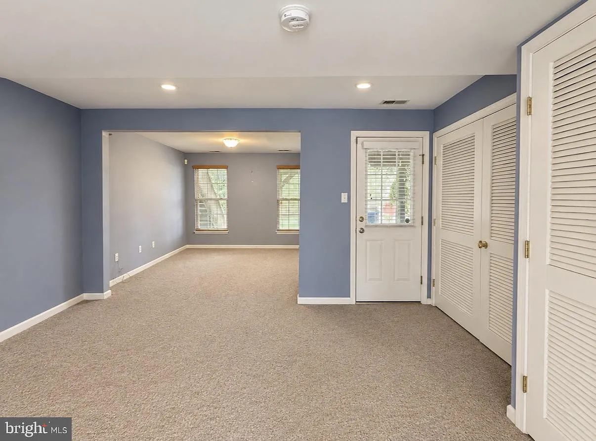 3 bed, 2.5 bath, 1544 sqft, $3,000 — Photo 3