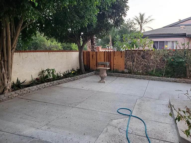 2187 Bluehaven Ct — Photo 32
