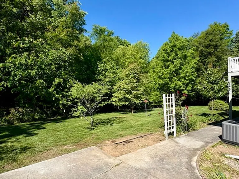 160 Burning Oaks Dr — Photo 26