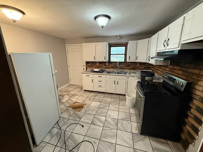 5138 Parkview Ave — Photo 7