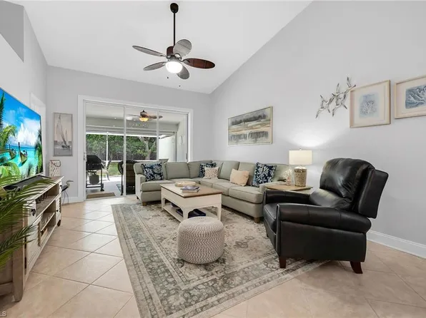 1724 Royal CIR #901, NAPLES, FL 34112