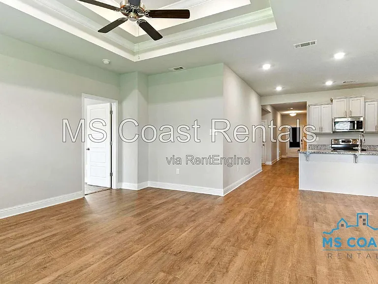 15610 Lantern Cv — Photo 6