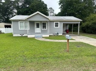 229 Moody St, Baxley, GA 31513