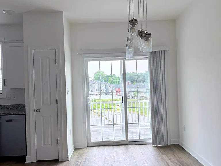 331 Avon Dr — Photo 13