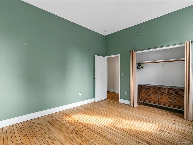 196 Crown St #310 — Photo 13