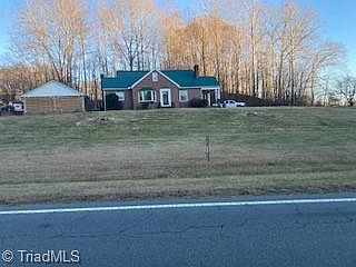 3rd image of 3391 Asbury Rd