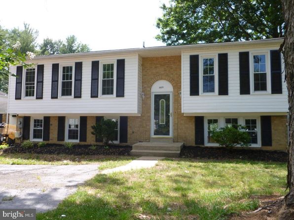 5529 Corot Ct