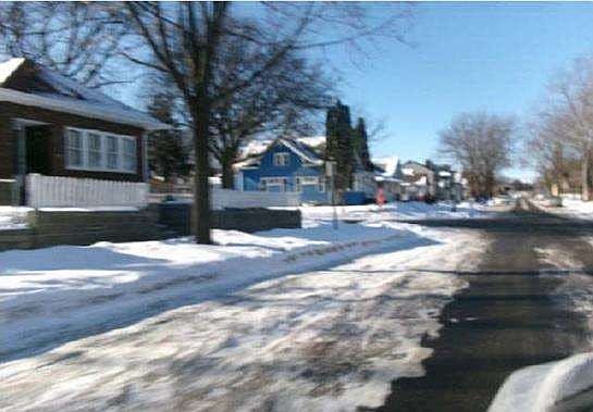 5th image of 99 Geranium Ave W