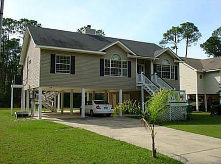1st image of 105 Elmwood Dr