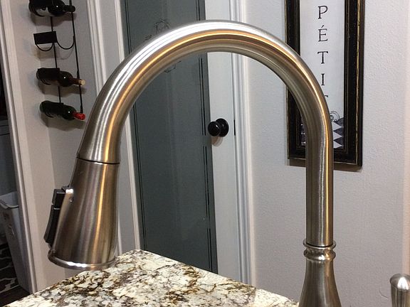 New kitchen faucet and sink