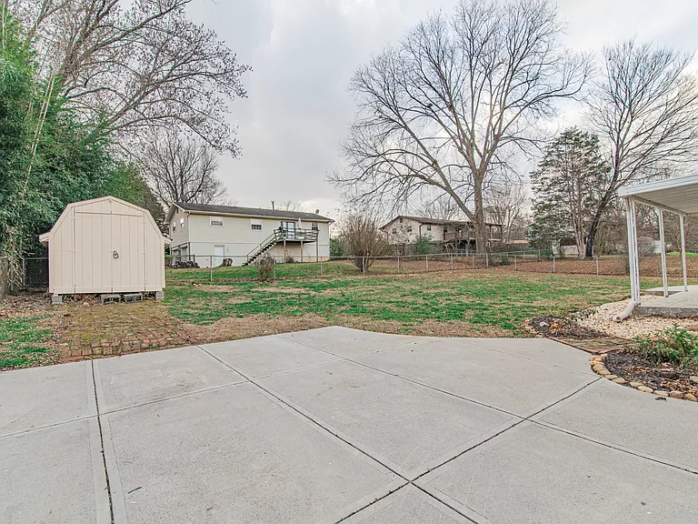 7707 Windsong Rd — Photo 11