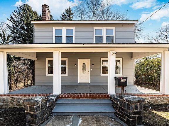 3rd image of 700 E Ridley Ave