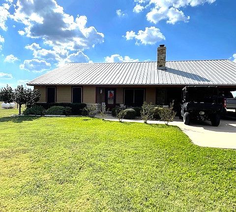 2nd image of 1470 Baker Ln