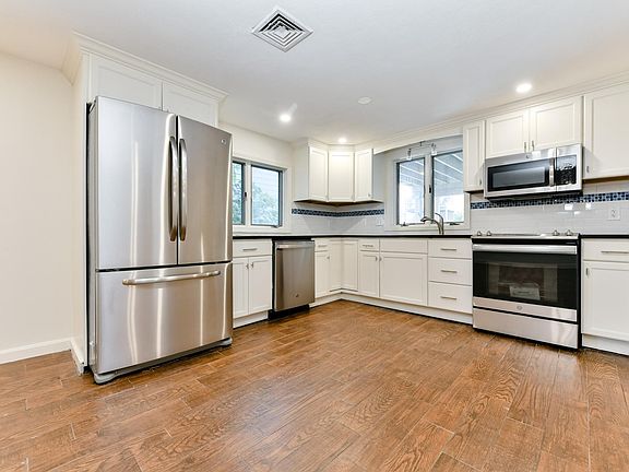 2nd image of 51 Belmont St #1A