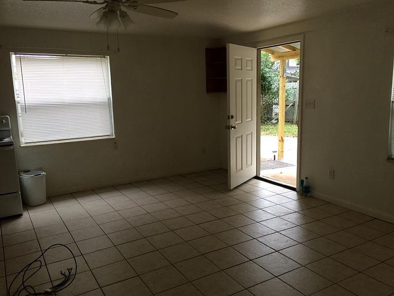1st image of 525 N Volusia Ave