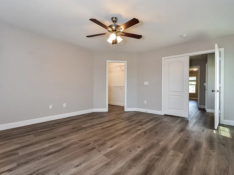 124 Icy River Ave — Photo 10