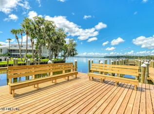 215 RIVER BEND Place #C, Welaka, FL 32193