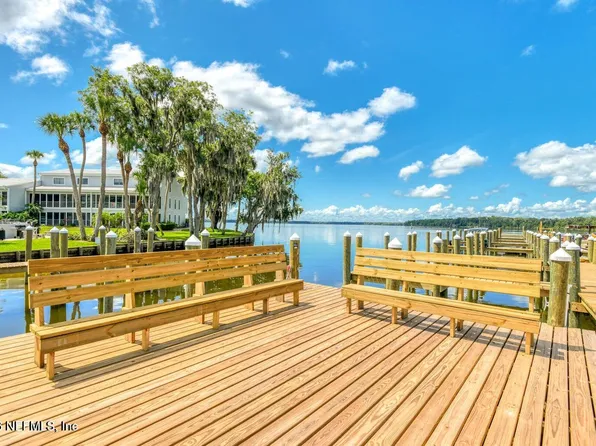 215 RIVER BEND Place #C, Welaka, FL 32193