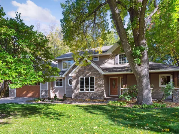 900 Brockton Ln N, Plymouth, MN 55447