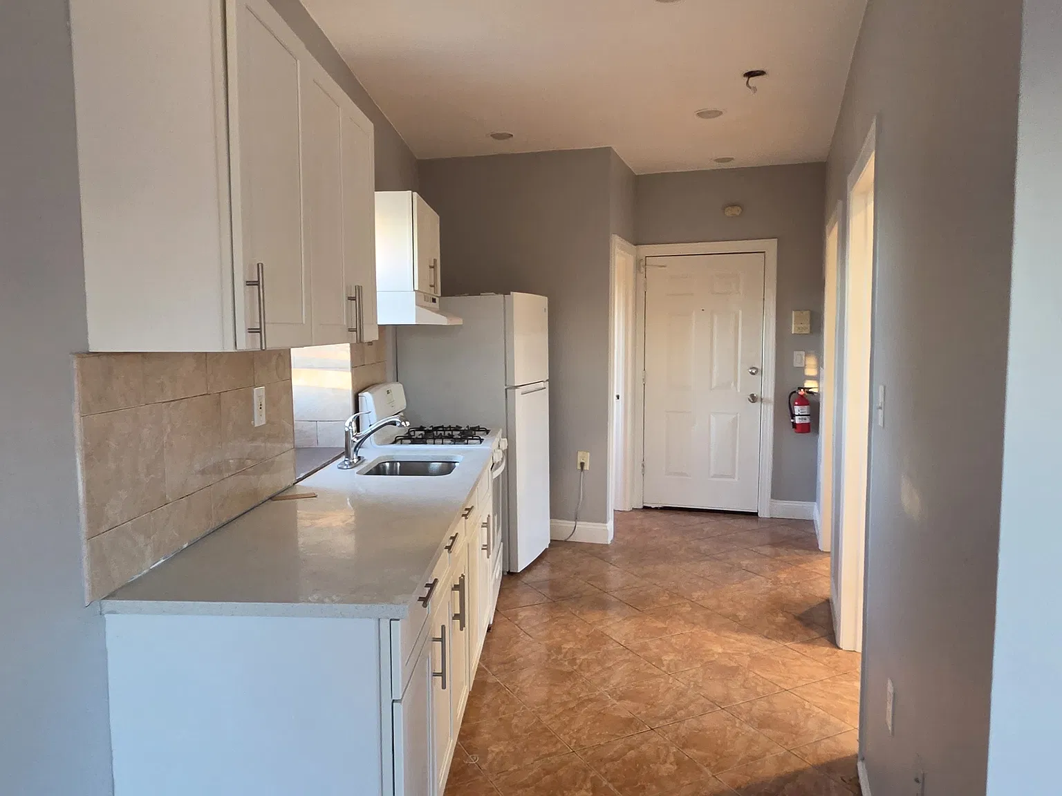 2 bed, $1,850 — Photo 2