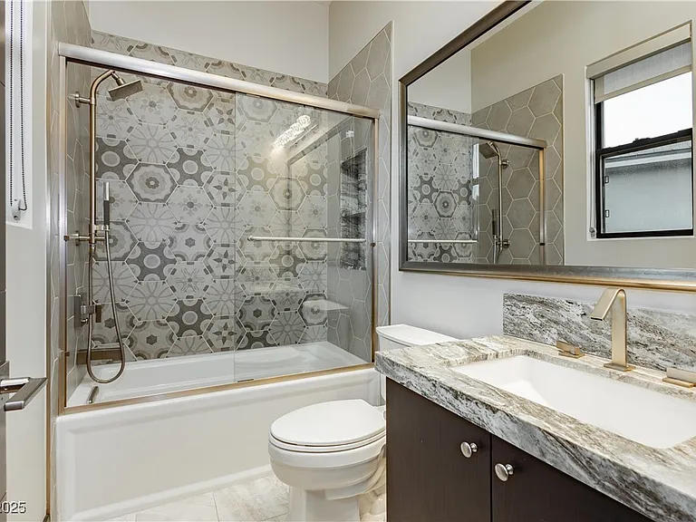 94 Glade Hollow Dr — Photo 34