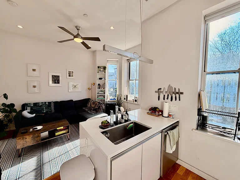 1607 Tremont St #2 — Photo 3