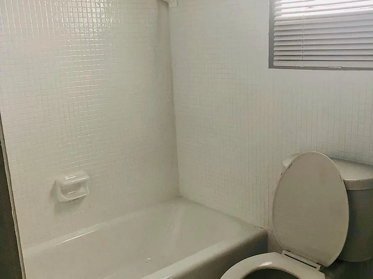 2880 NE 203rd St #B12 — Photo 14