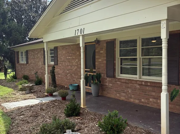 1701 Richey Rd, Taylorsville, NC 28681