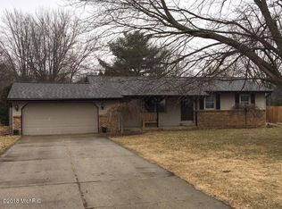 11378 8th Ave NW, Grand Rapids, MI