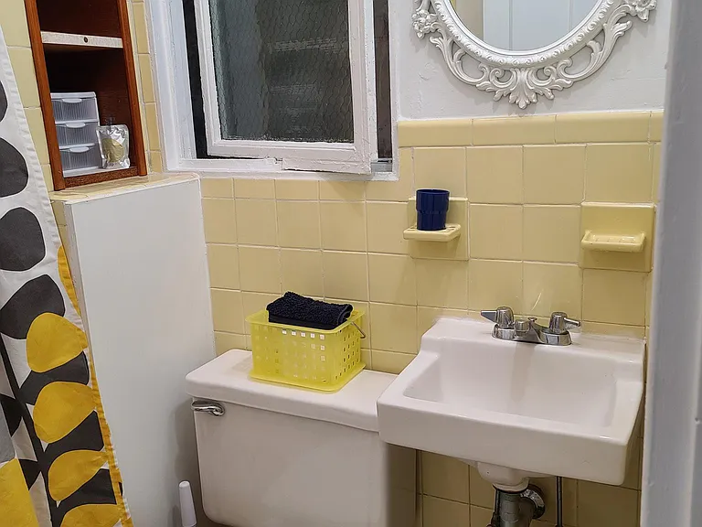 28 Trumbull St #1 — Photo 20