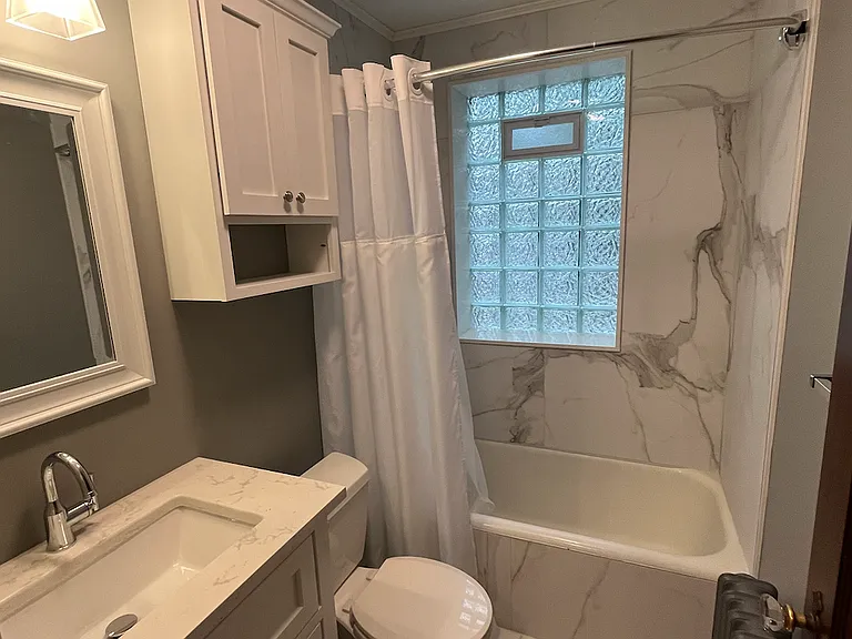 1004 Kenmore Ave #10 — Photo 8