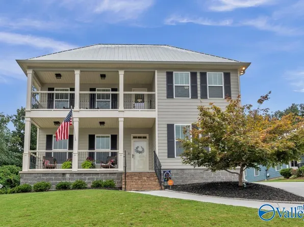 1017 Laurinda Ln, Guntersville, AL 35976