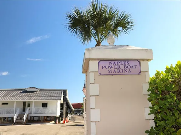 705 11th ST S, NAPLES, FL 34102
