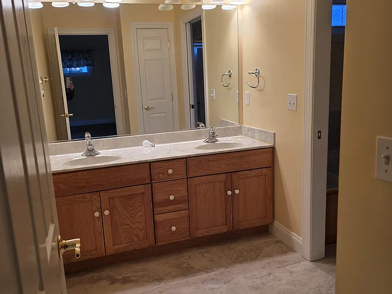 15 Bayberry St — Photo 12