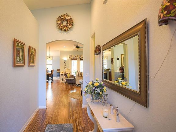 5th image of 6439 Lennox Ln